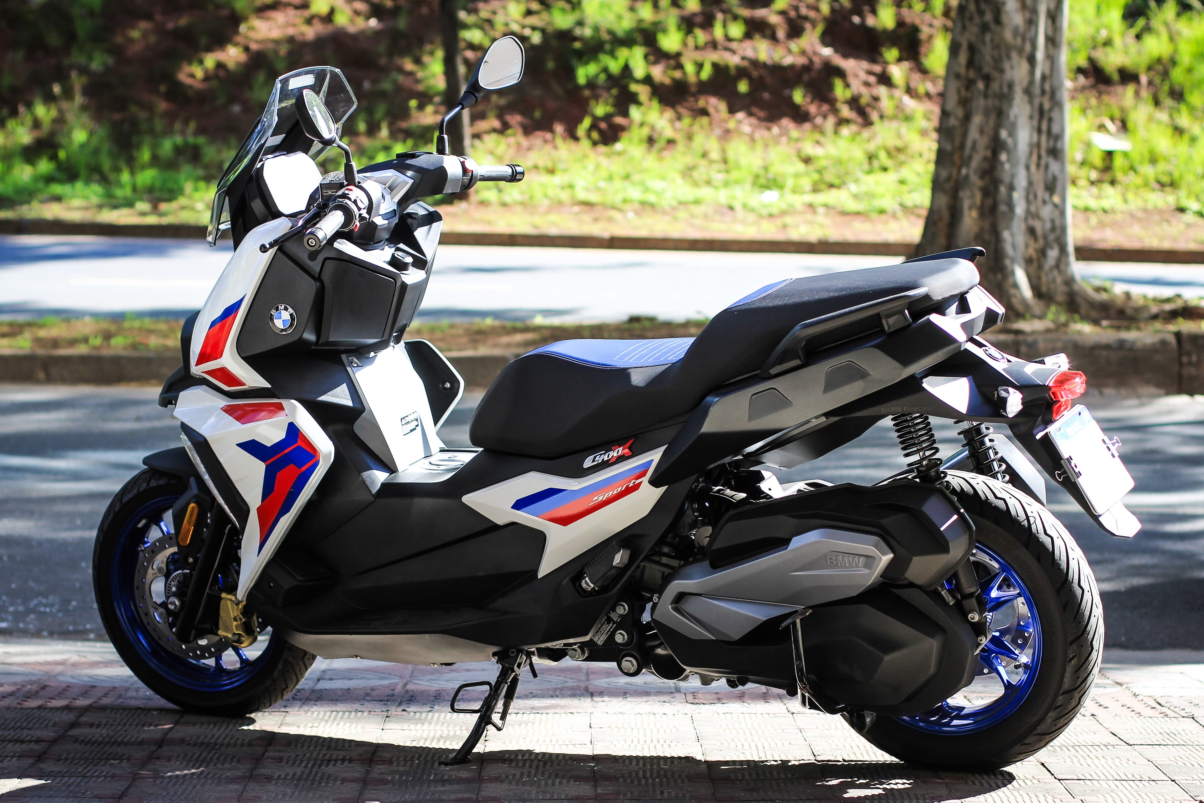 C 400X Sport - Imagem 4