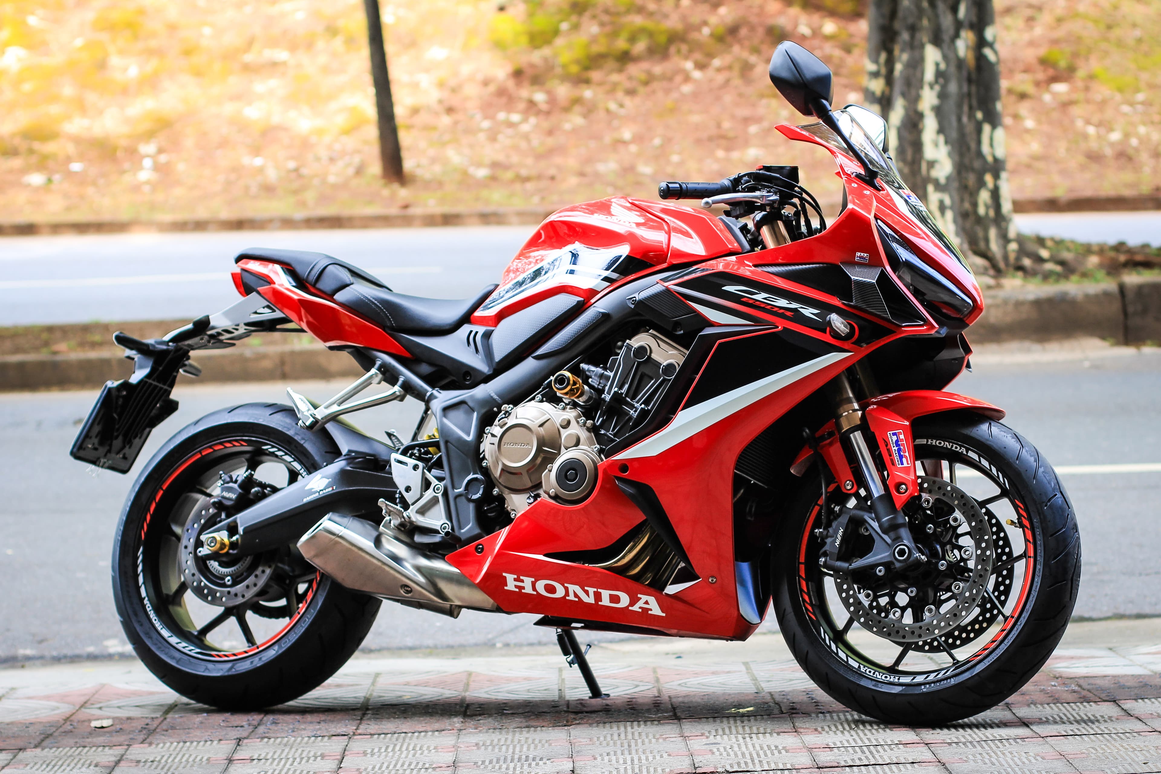 CBR 650R - Imagem 2