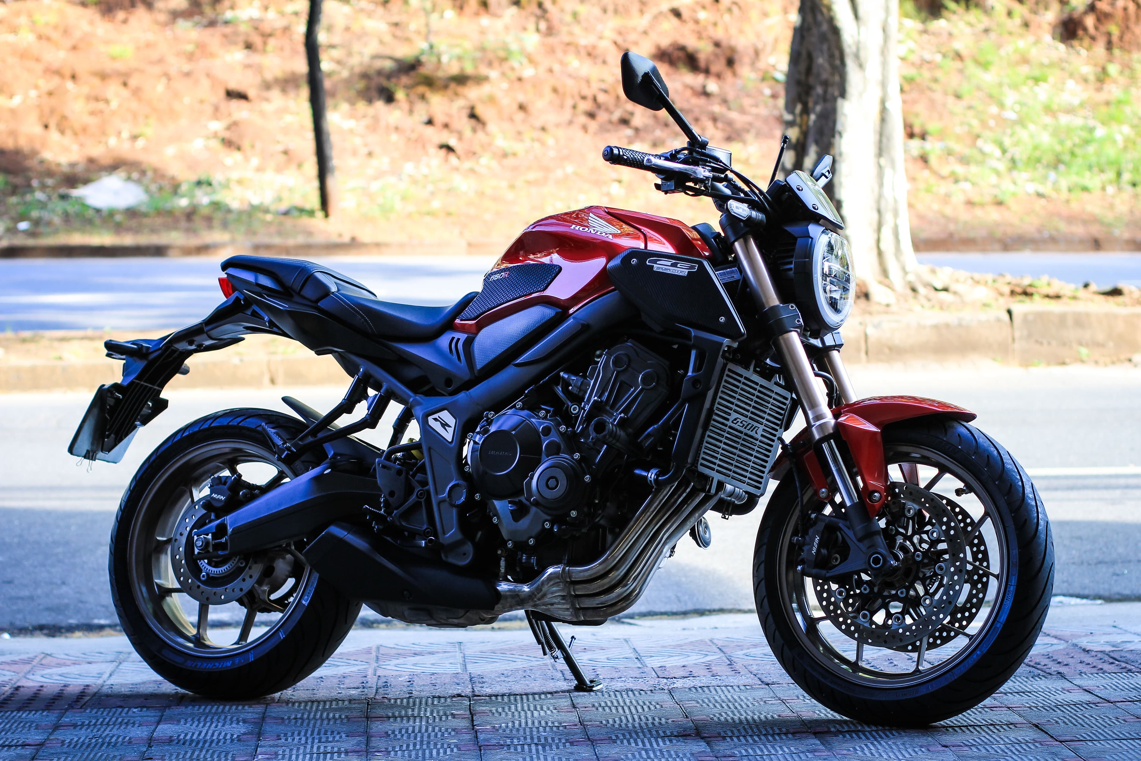 CB 650R - Imagem 2
