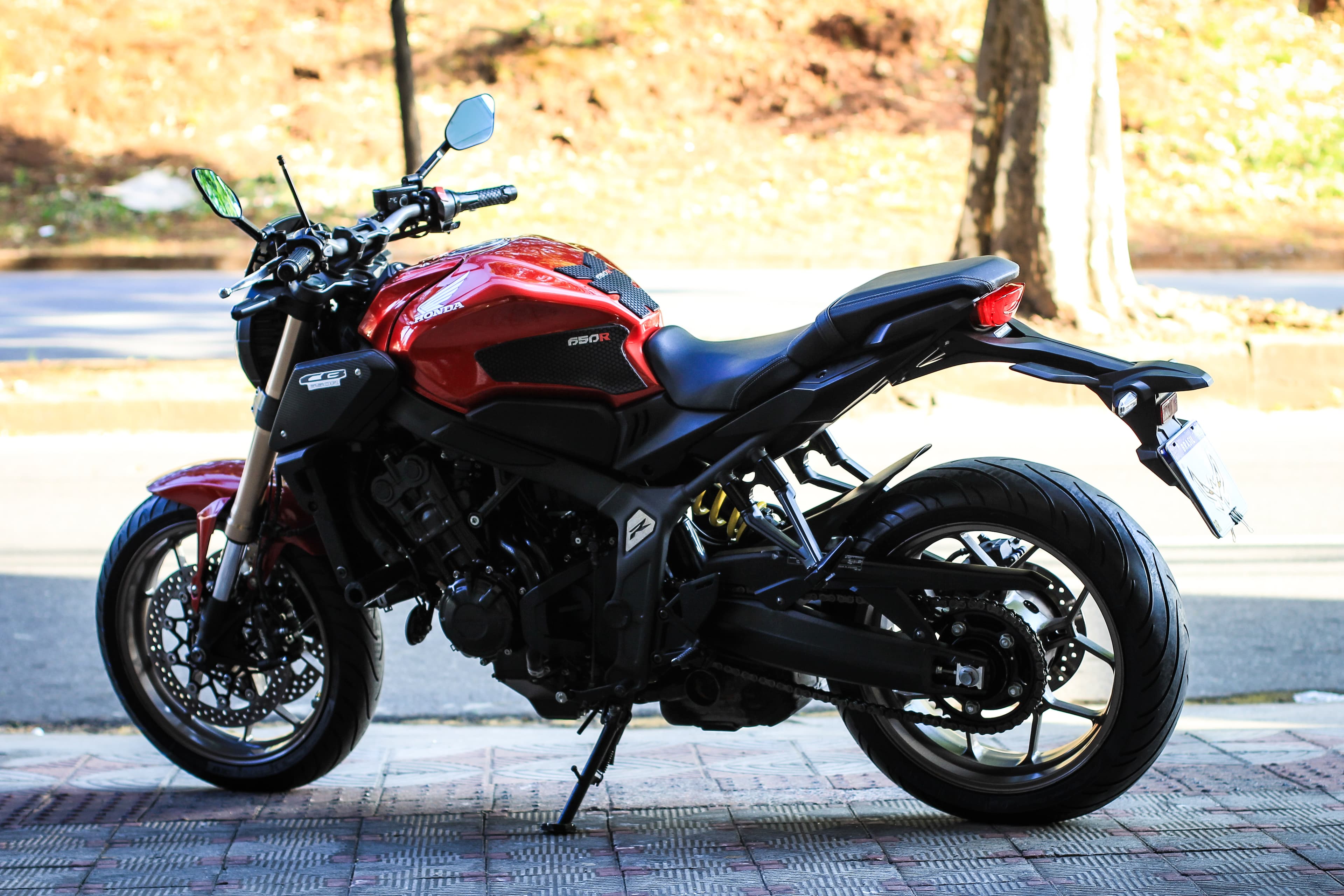 CB 650R - Imagem 5