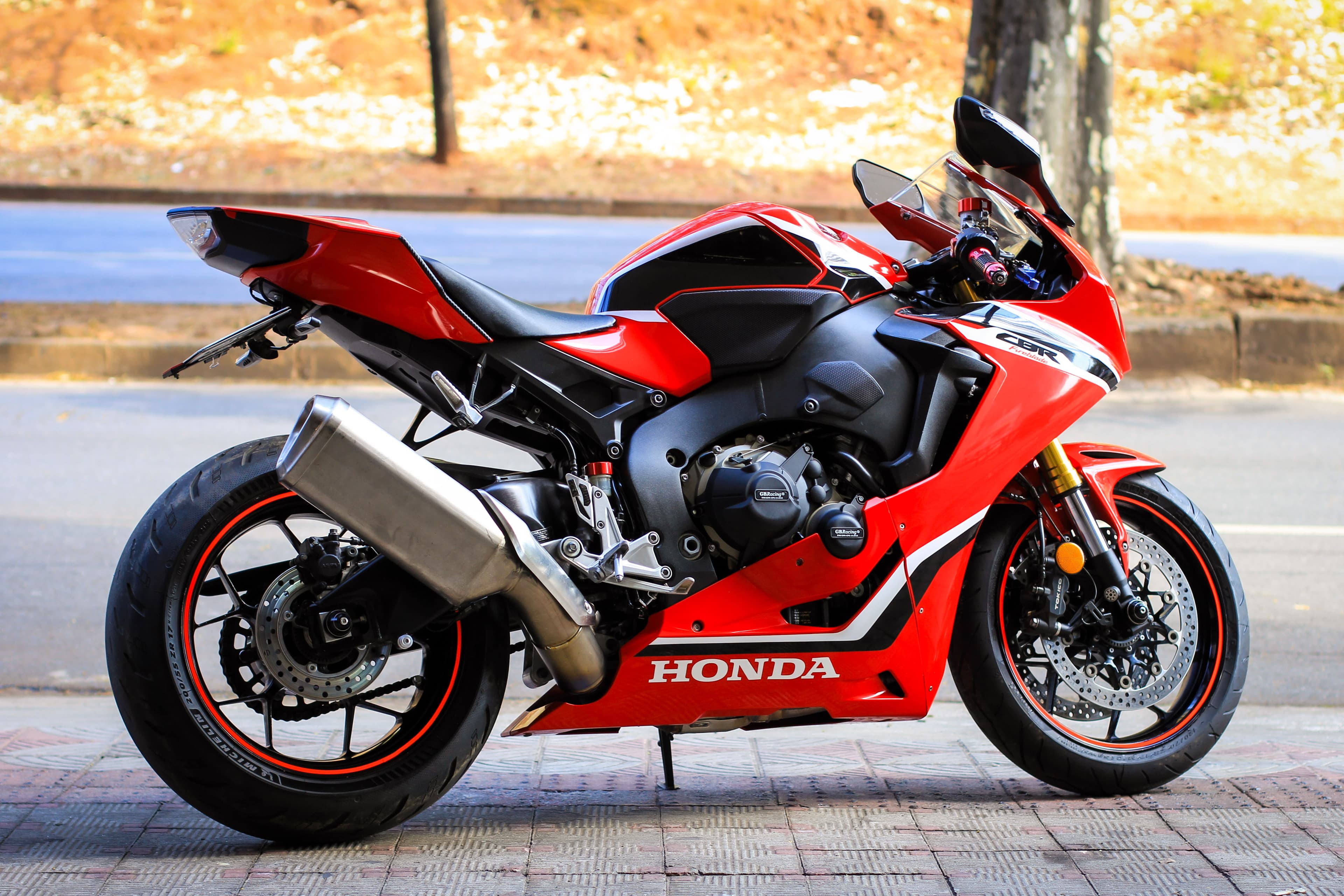 CBR1000RR Fireblade - Imagem 4