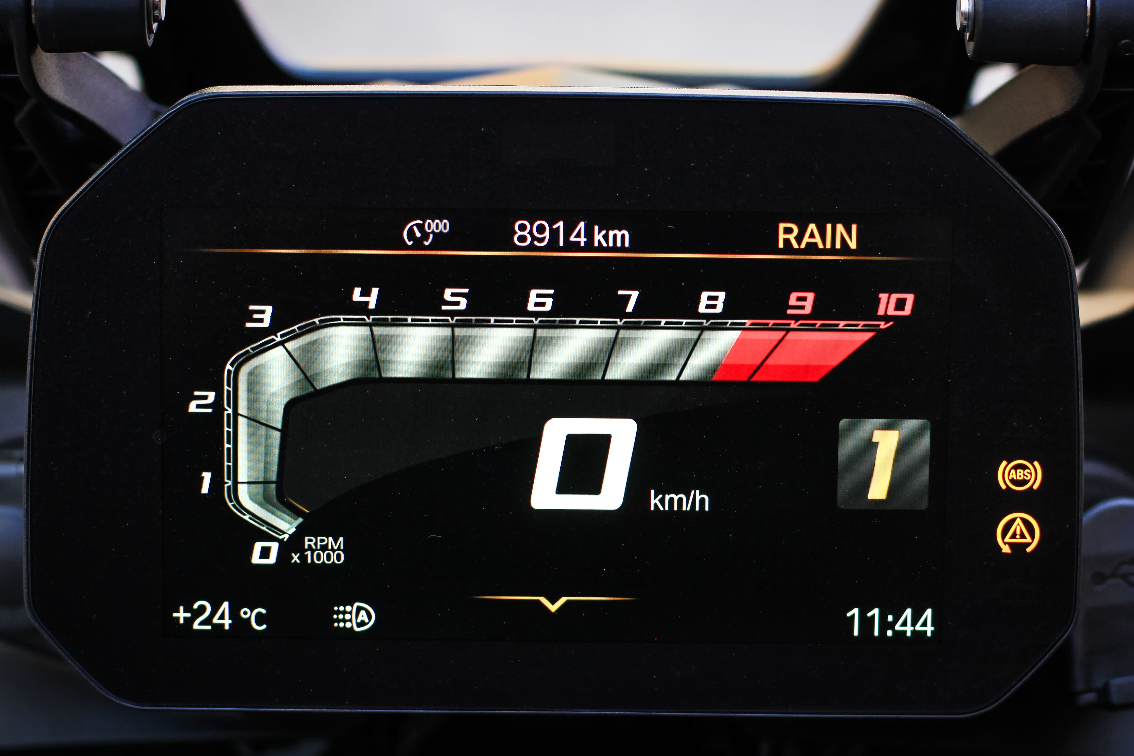 F 850GS Premium Triple Black - Imagem 6