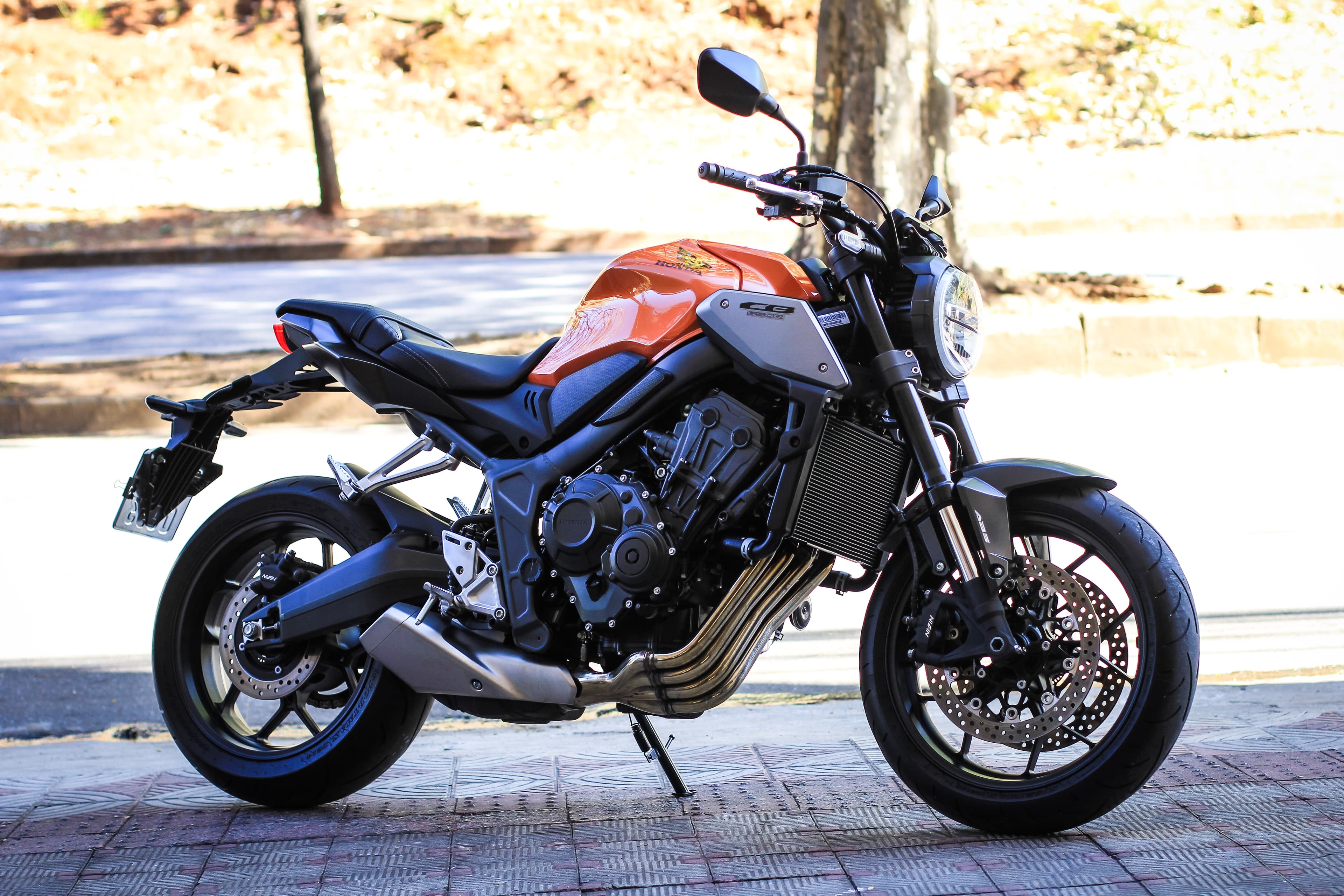 CB 650R - Imagem 2