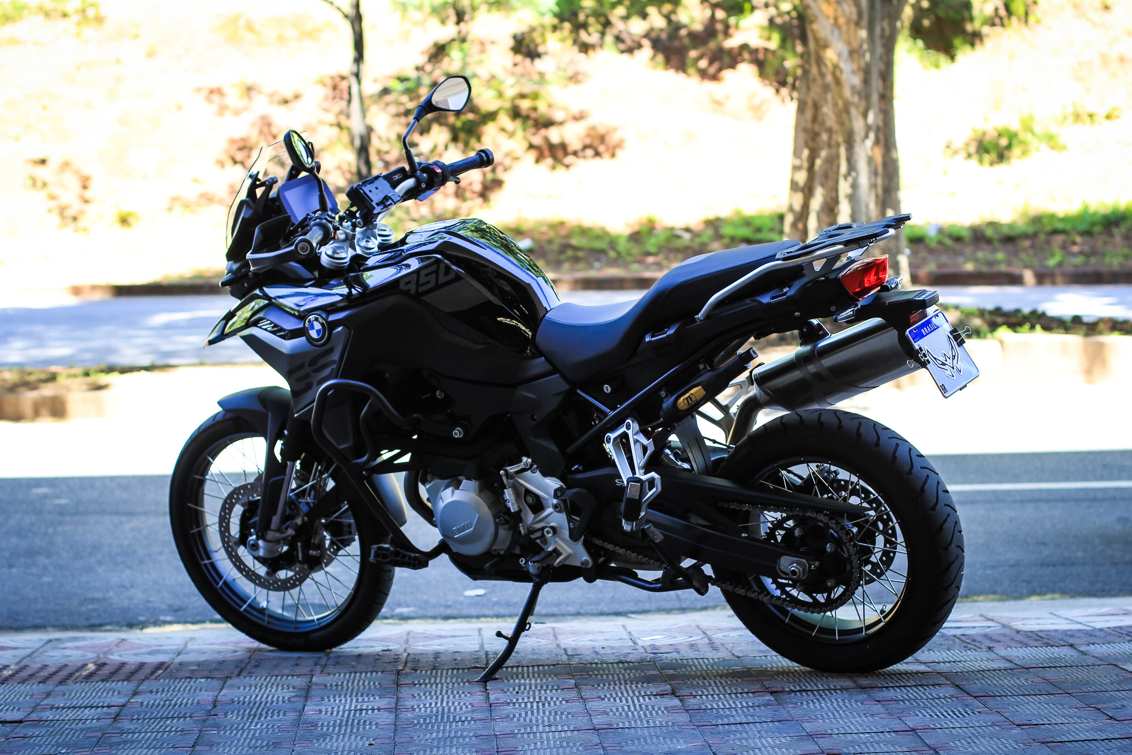 F 850GS Premium Triple Black - Imagem 5