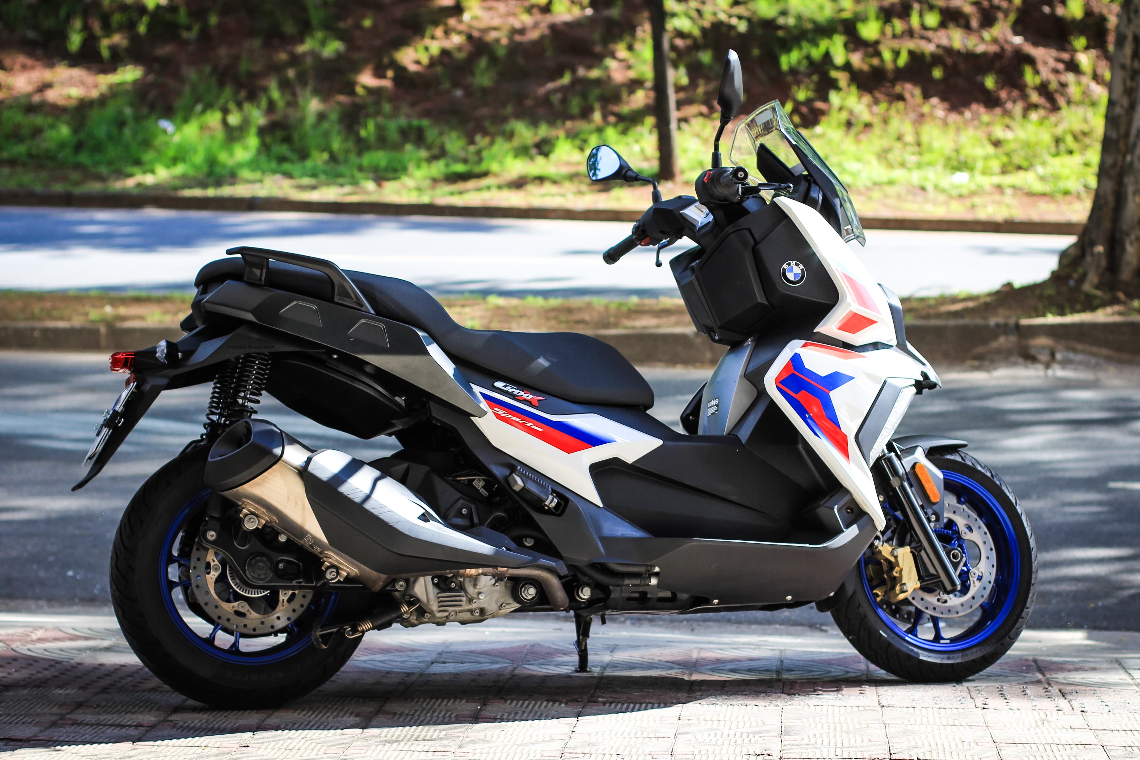 C 400X Sport - Imagem 5