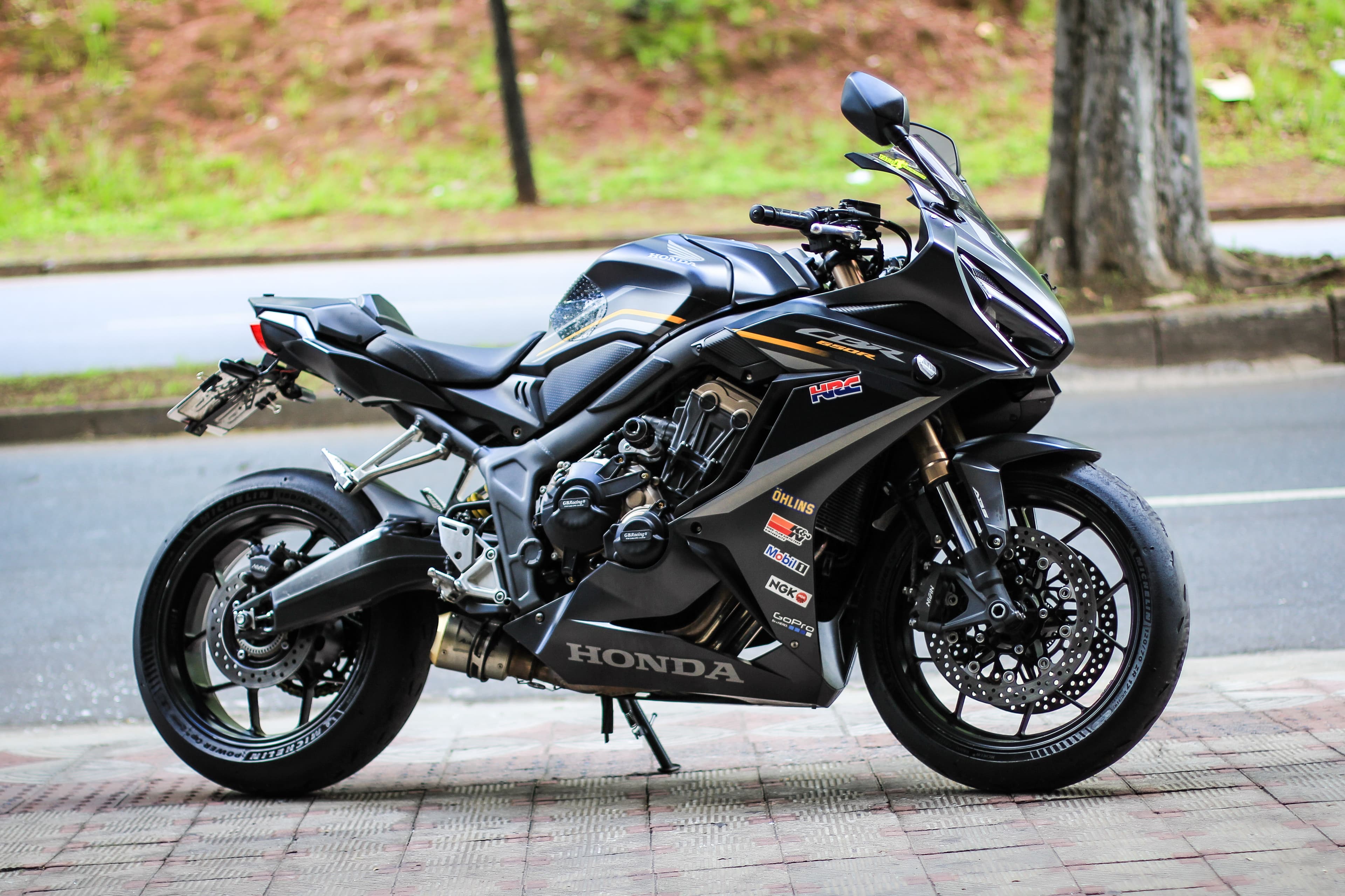 CBR 650R - Imagem 2