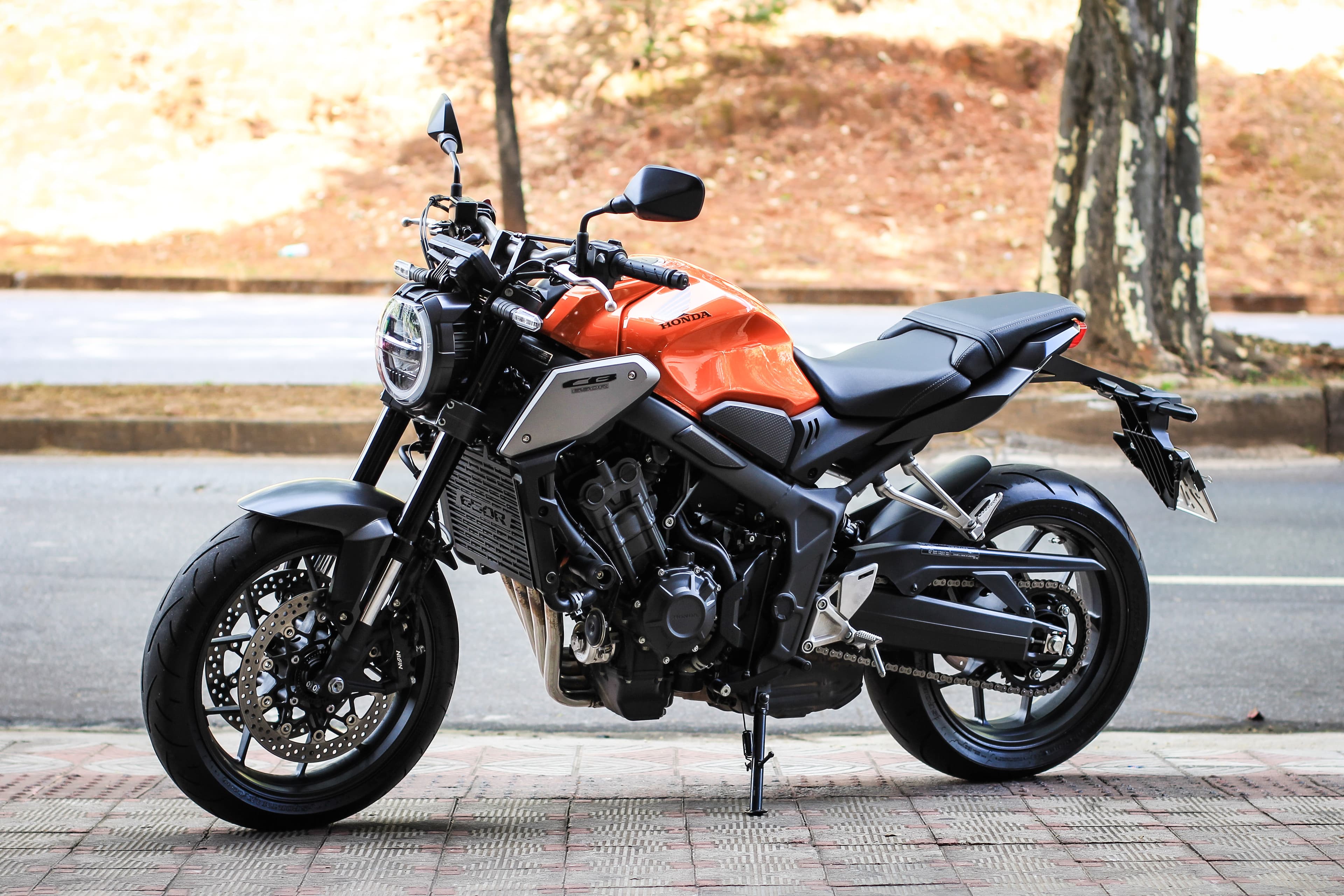 CB 650R - Imagem 3